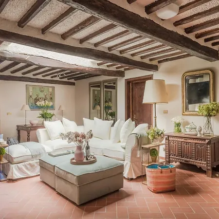 Refined Escape In The Heart Of Tuscany *