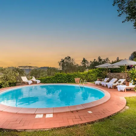 Refined Escape In The Heart Of Tuscany Villa Lucca