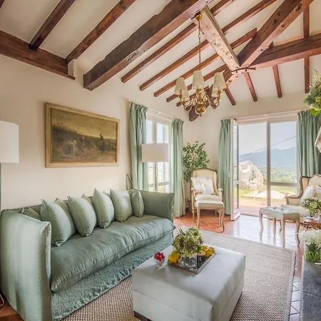 Refined Escape In The Heart Of Tuscany Villa *