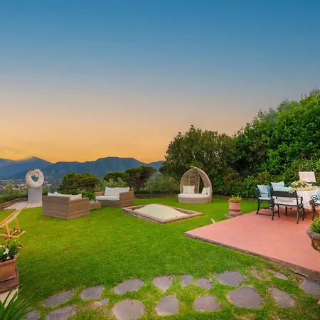 Refined Escape In The Heart Of Tuscany Villa *
