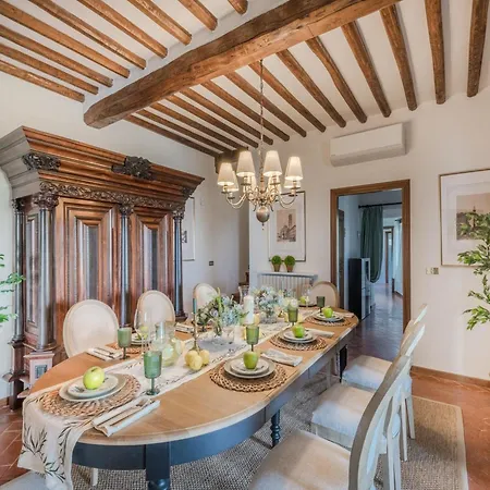 Villa Refined Escape In The Heart Of Tuscany